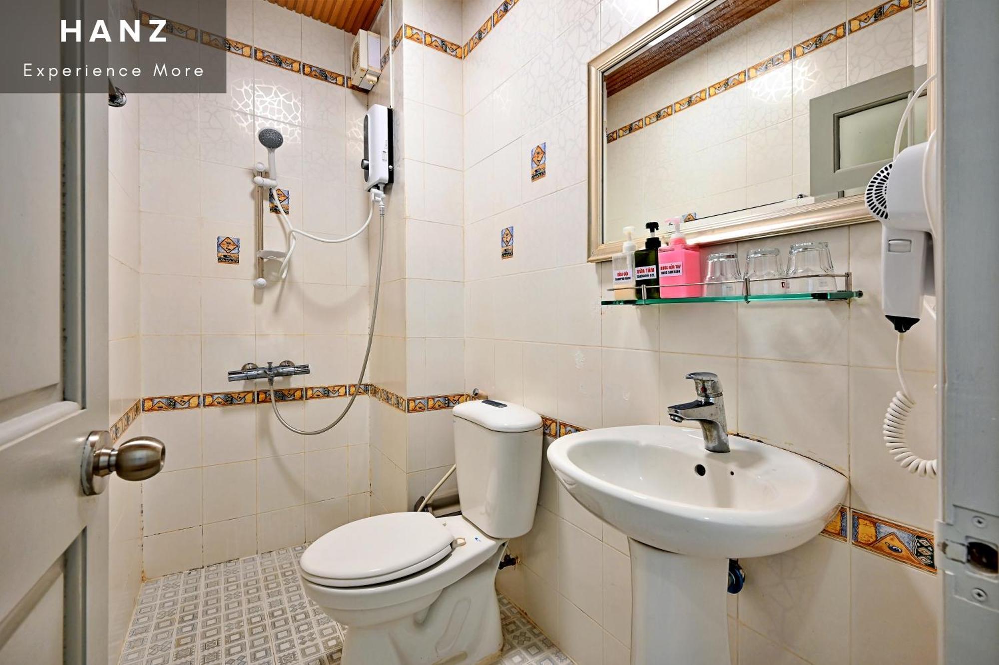Khách sạn hẻo lánh Hanz 238 Huyen Cityloft